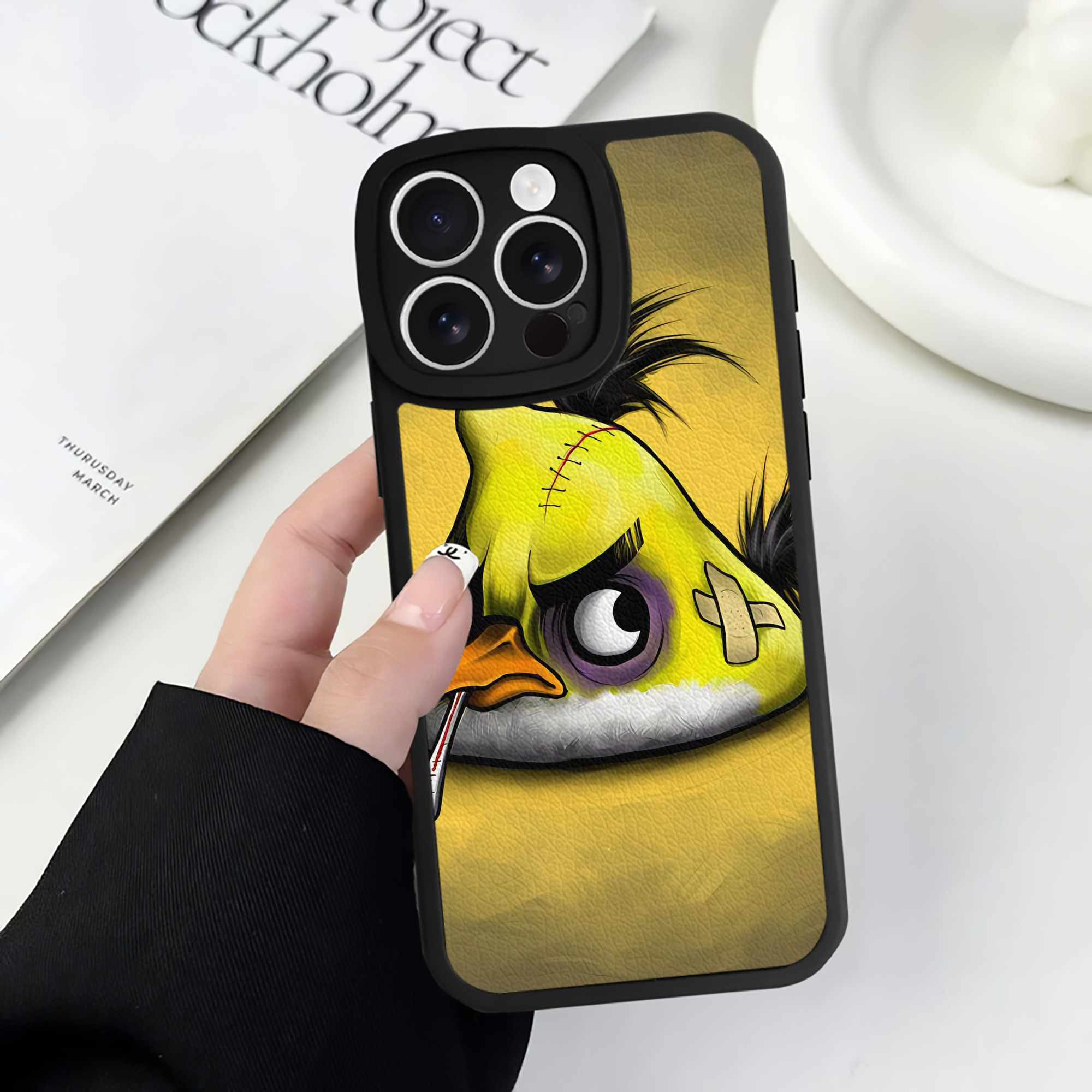 （画像用） Angry Birds アングリーバード 【iPhone 16シリーズ対応】シリコンスマホケース（レザー調） 材質：シリコン